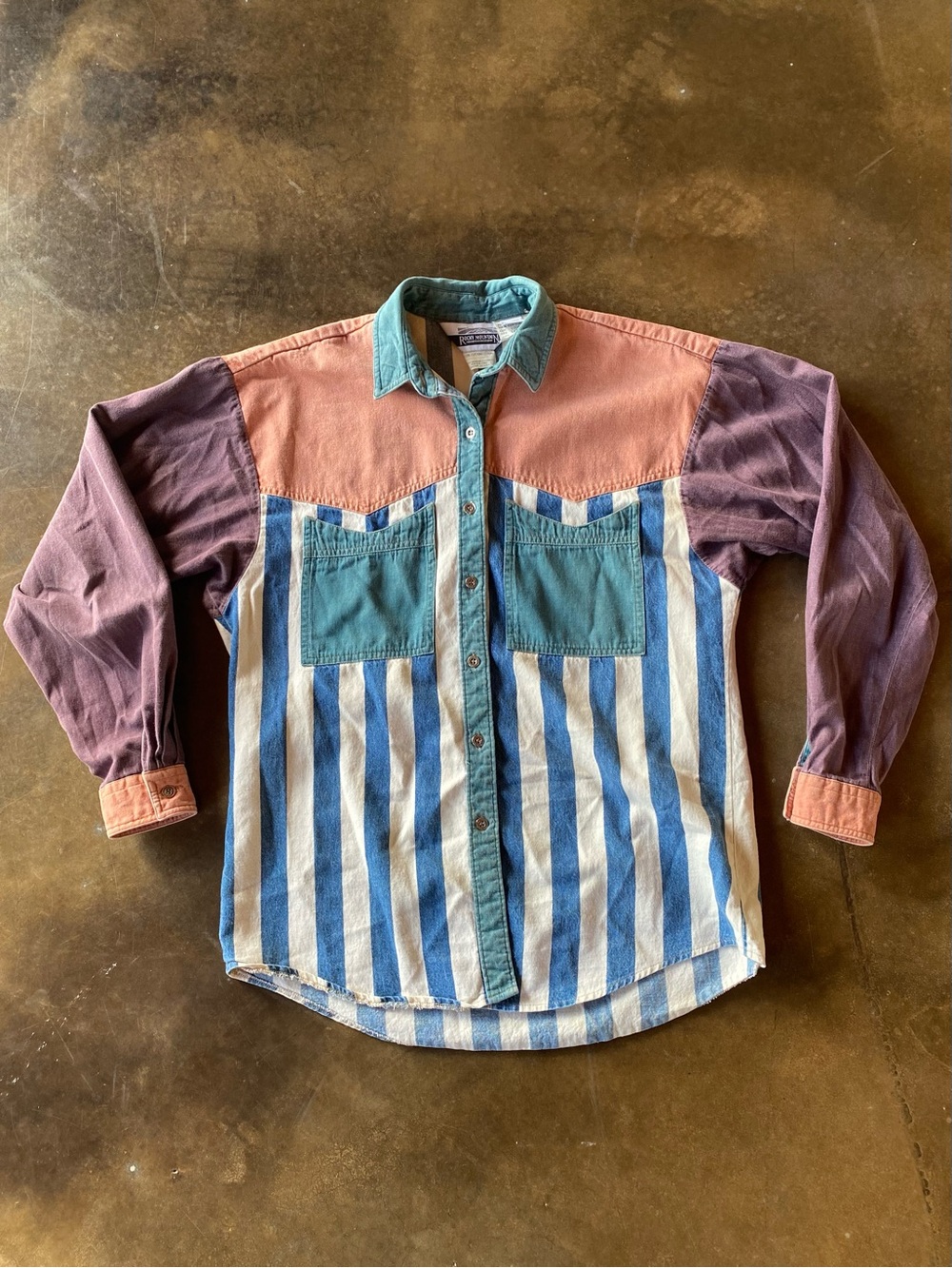 VTG 90s Rare Rocky Mountain Colorblock Button Up Western Long Sleeve USA